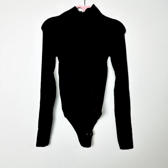 Free People NWOT Black Mock Neck Cut Out Long Sleeve Bodysuit Size XS/S - Picture 4 of 6